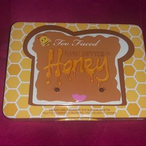 Too faced peanut butter & honey